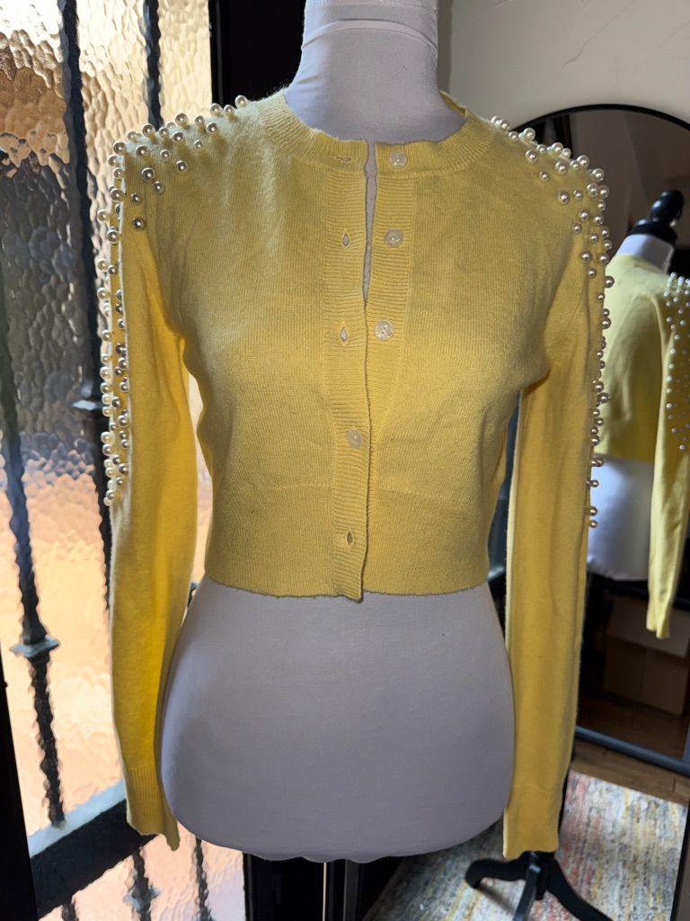 Le Superbe Cropped Pearl Yellow Cardigan Sz Small